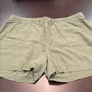 Old Navy Sage Green Women's Cargo Shorts